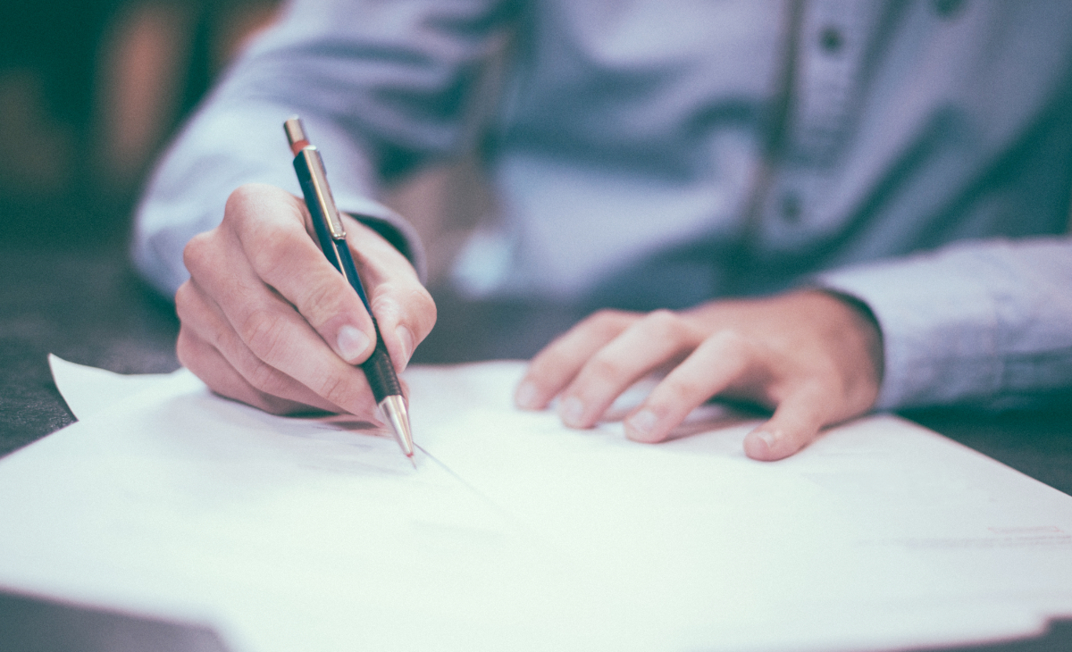 Testing employees with a pen and paper instead of using an online test maker